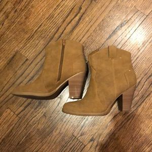 AmericanEagle suede low boots